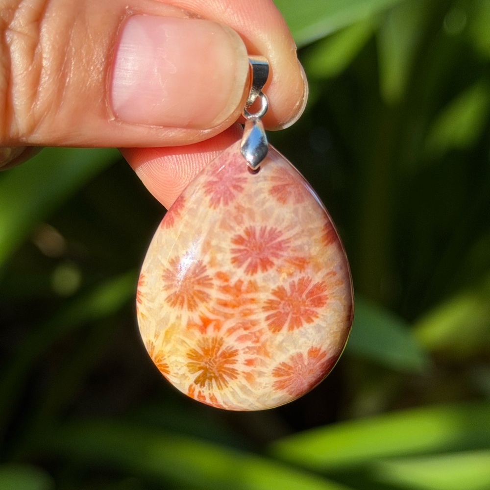 Sterling silver 925 stamped pink flower coral jade pendant 0470